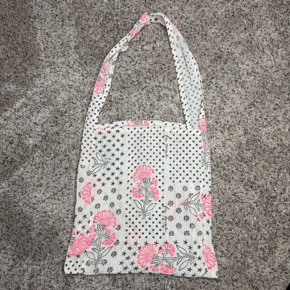 Free People Cotton Gauze Tote Bag Cream Black Pink Crossbody Shoulder Floral - Picture 3 of 5